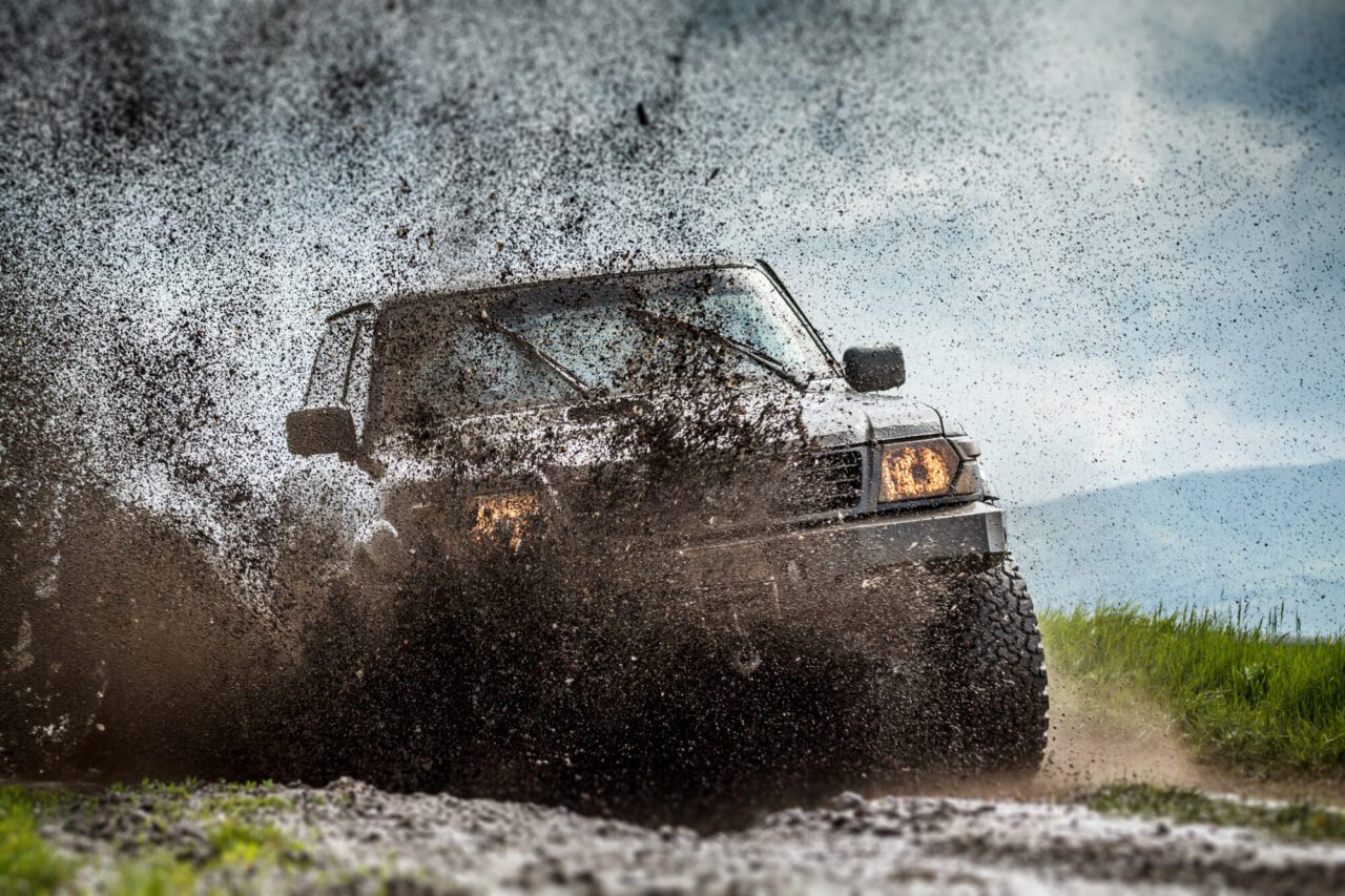 jeep-in-mud-e1696163009576.jpg